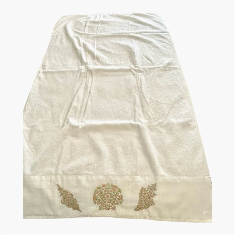 Three Piece Croscill 100% Corron White Embroidered Shells Bath Towel Set